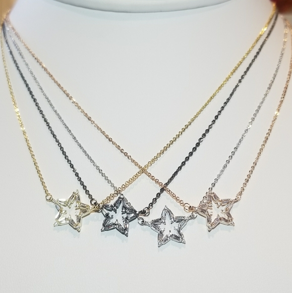 💖 New in Gift Box 🎁 Pave CZ Star Necklace - Picture 9 of 12